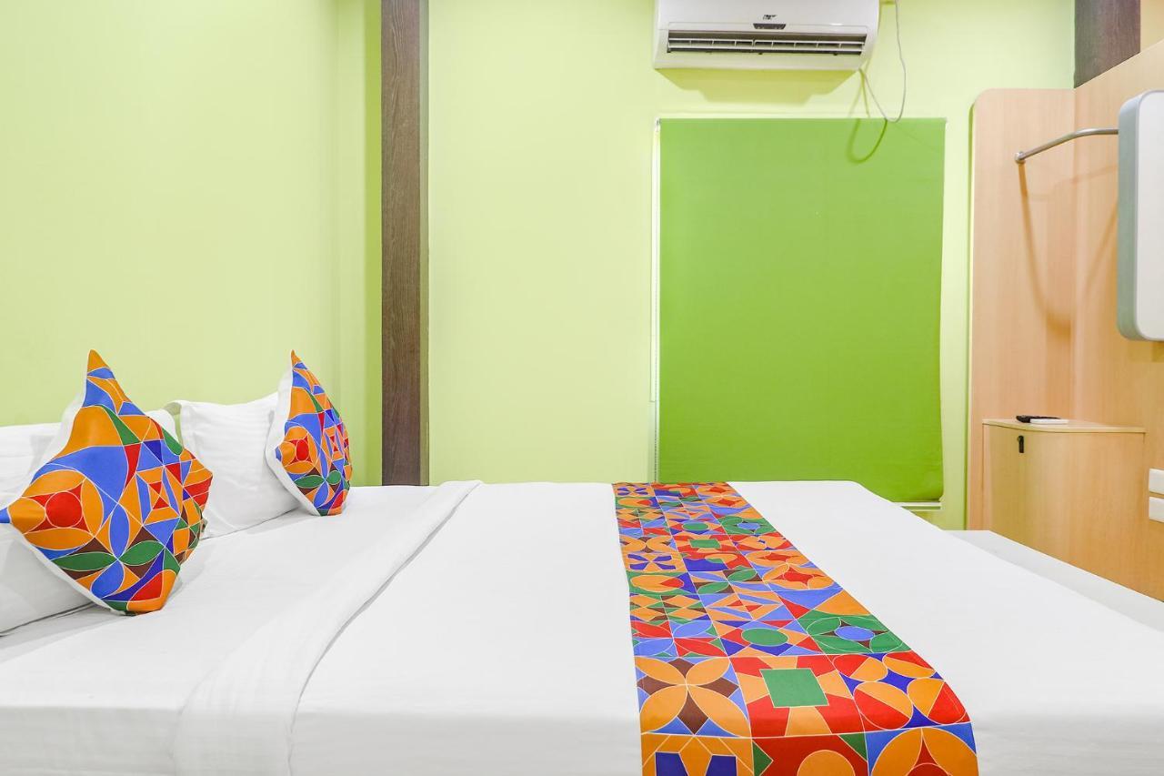 Fabexpress Airport Stay Inn - Nr Hyderabad International Airport, Shamshabad Bagian luar foto